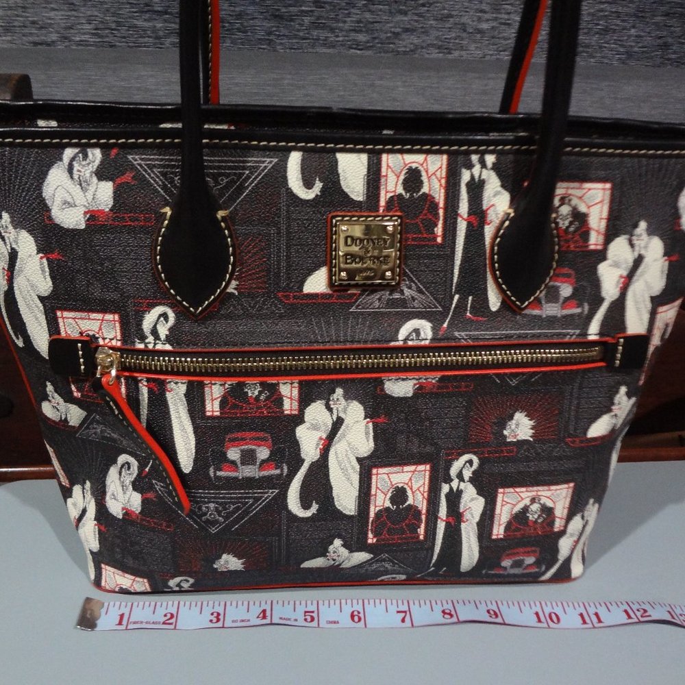 Dooney & Bourke Disney Cruella Deville De Ville Tote EUC